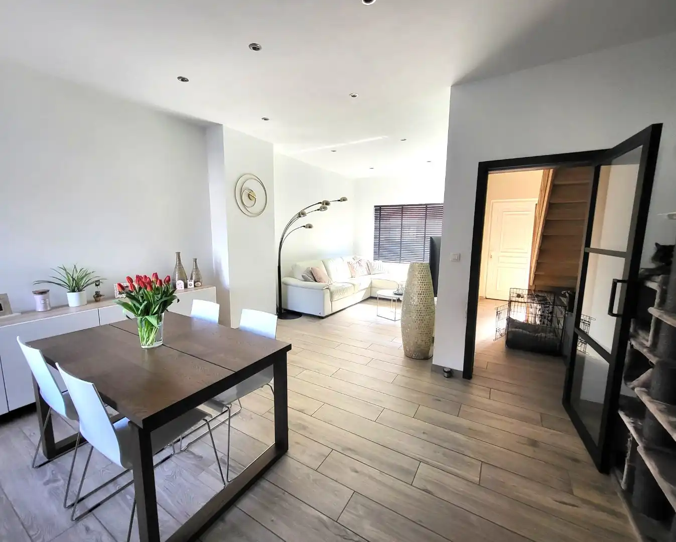 Volledig gerenoveerde woning...properder dan een apotheek... foto 5