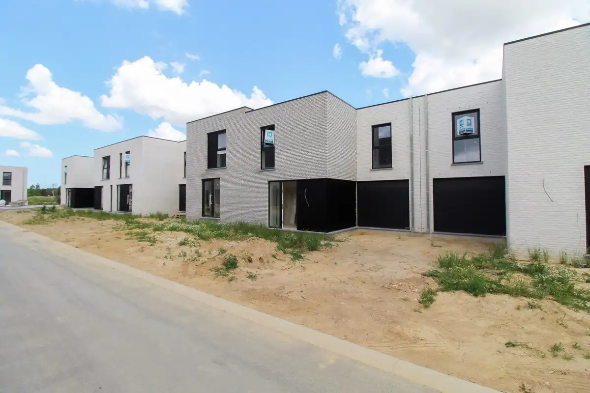 Instapklare nieuwbouwwoningen te Roeselare foto 2