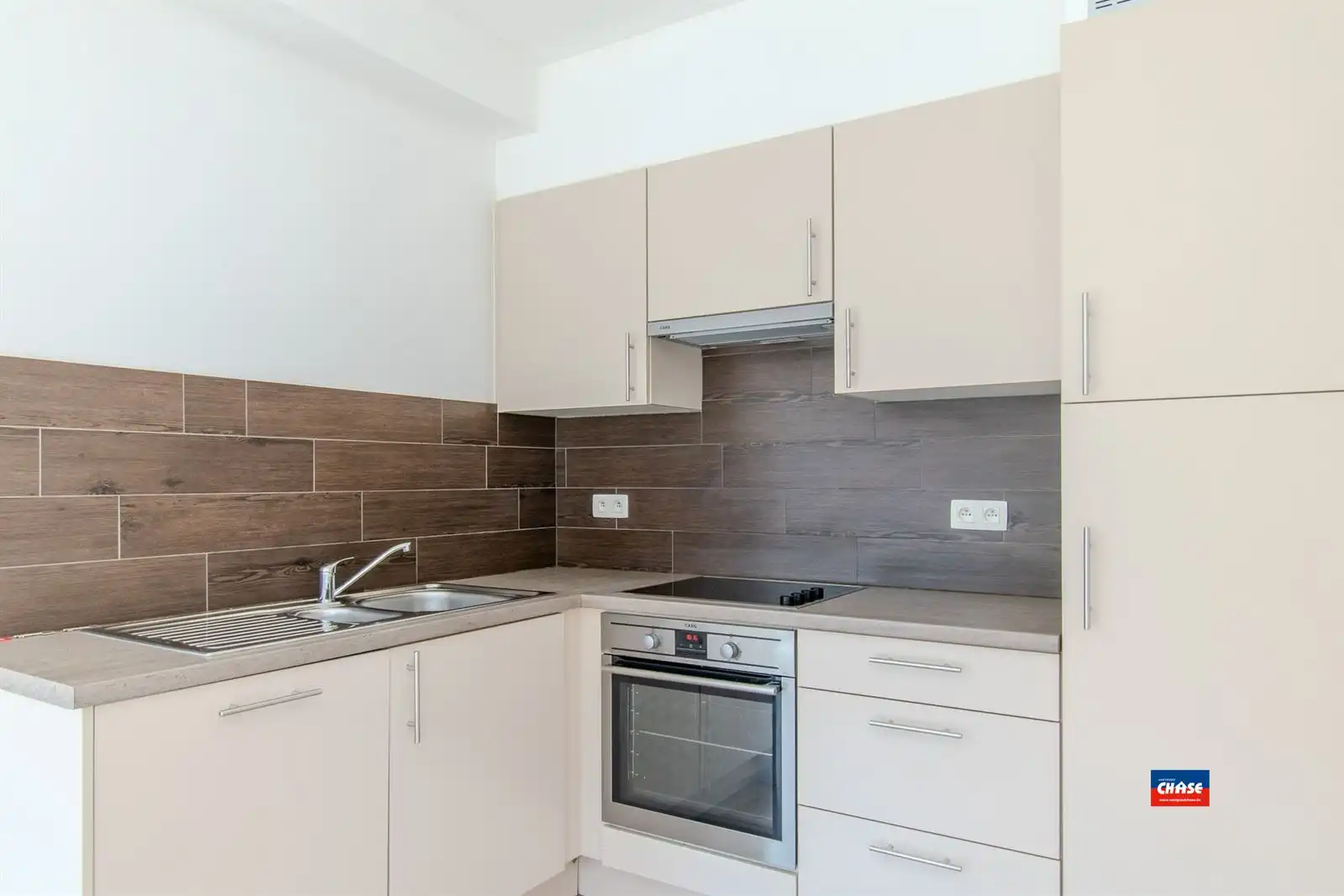 Recent appartement met terras  foto 5
