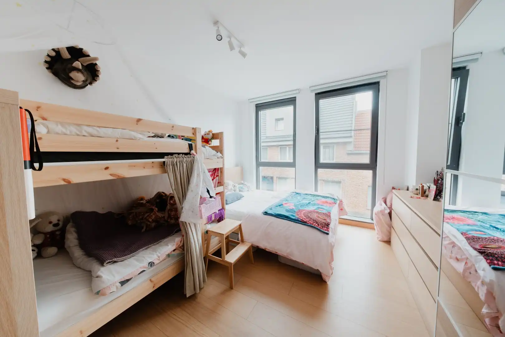 Duplex appartement met 3 slaapkamers, 2 badkamers en 3 autostaanplaatsen. foto 6