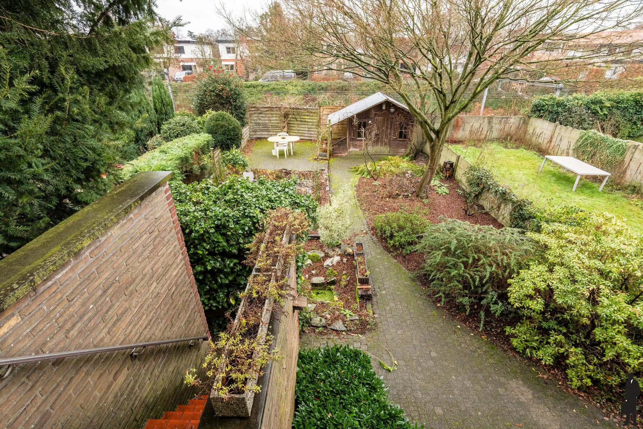 Renovatieproject met veel potentieel: ruime HOB met 3/4 slpk foto 9