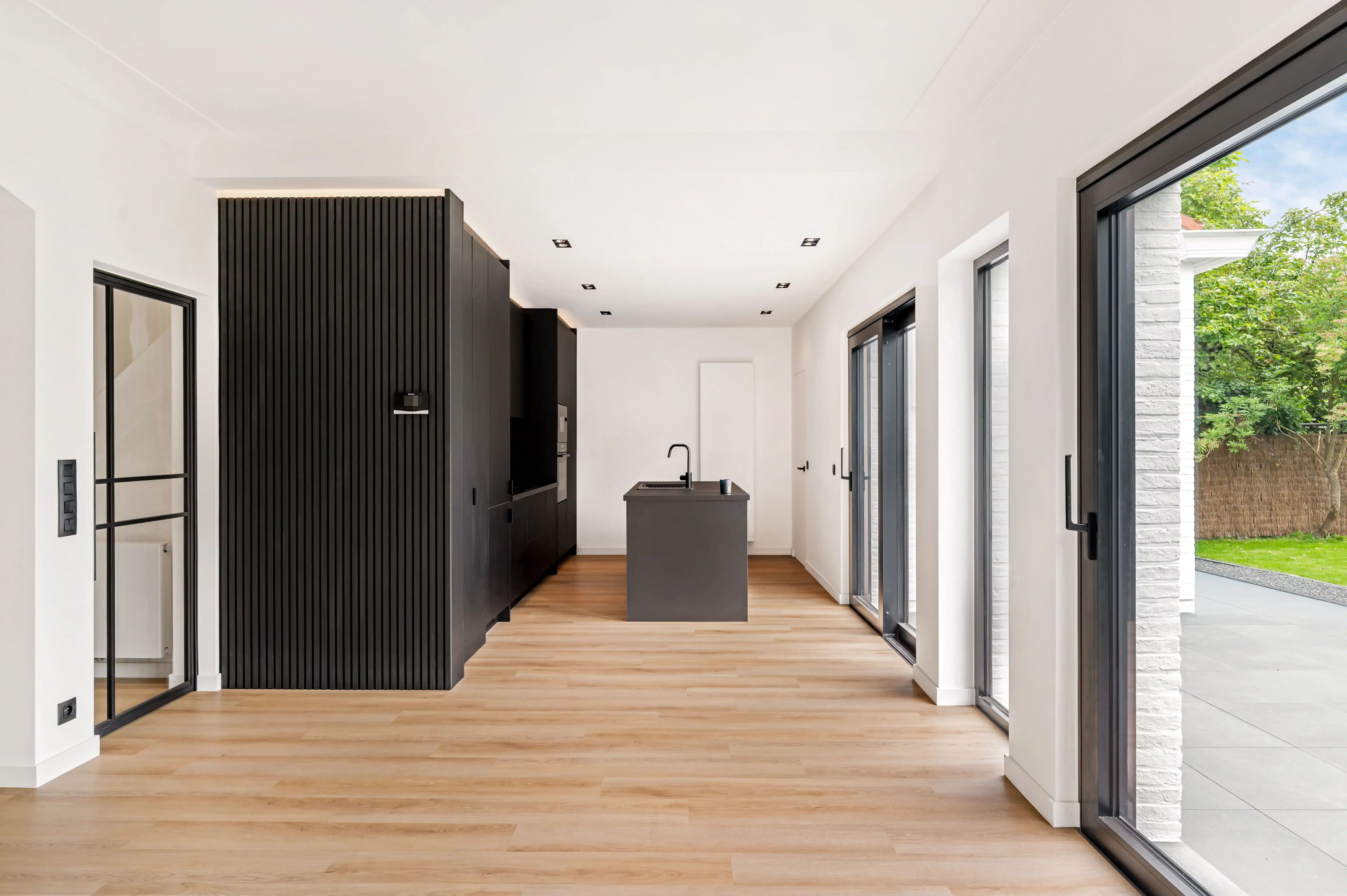 Instapklare woning met 4 slaapkamers en 2 badkamers ! foto 10