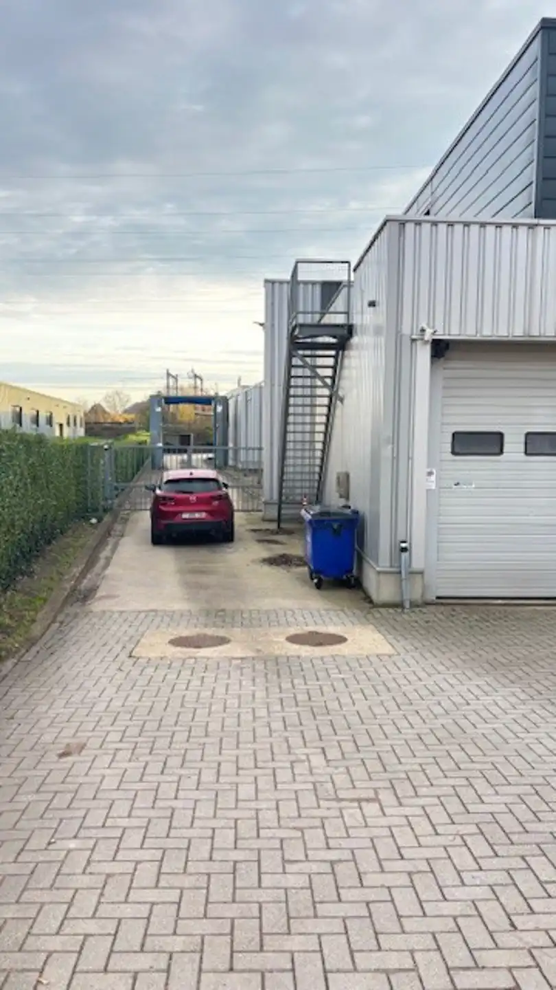 Commerciële ruimte te huur foto 5