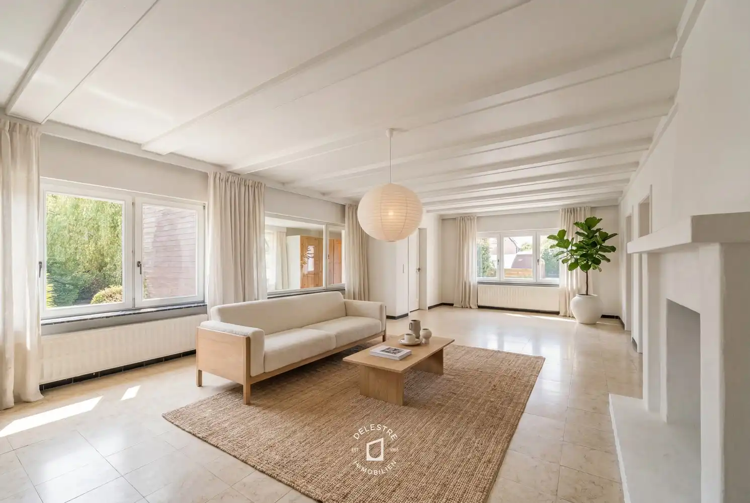 Ruimte, rust en potentieel: solide gezinswoning met volledige onderkeldering op 1.156 m² foto 7
