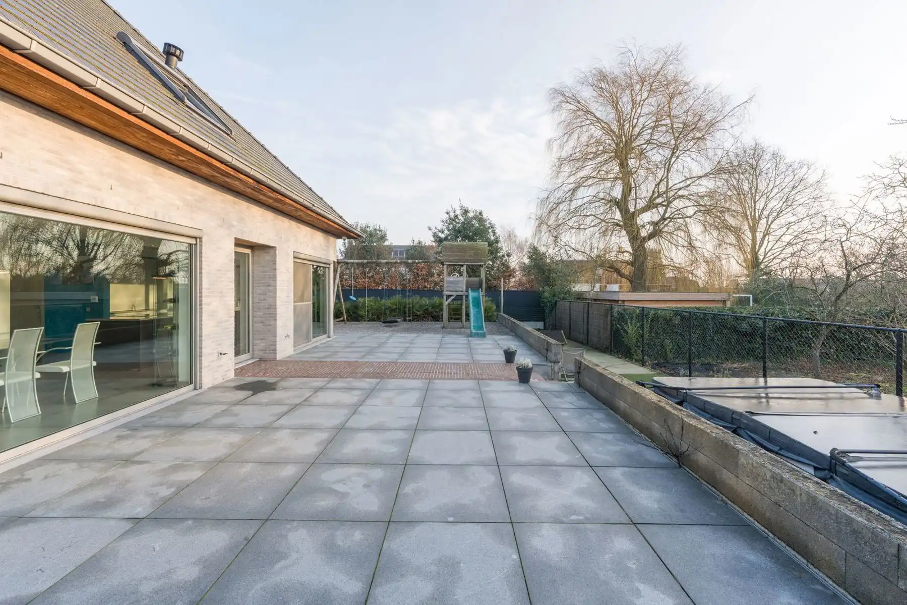 Recente woning te Zomergem met alle comfort aanwezig! foto 28