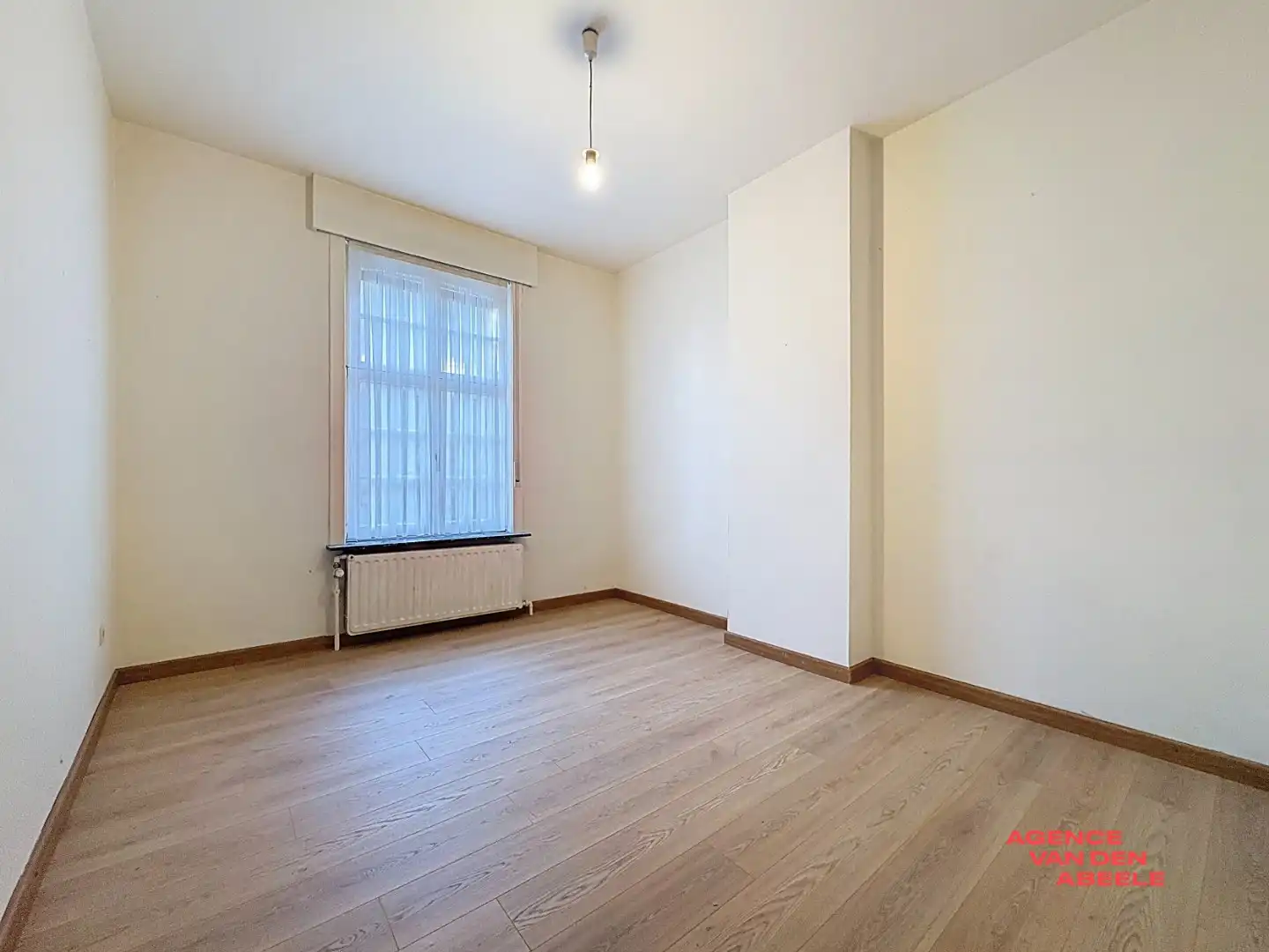 Gelijkvloers appartement vlakbij Sint-Annakwartier foto 6