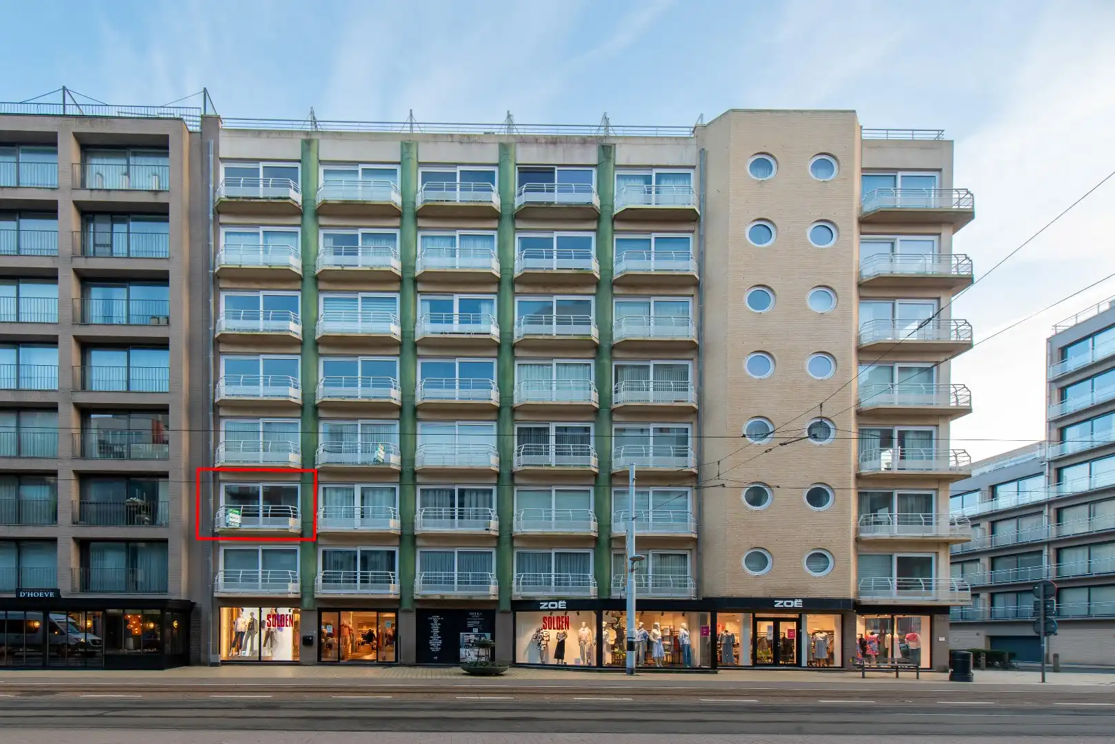 Centraal gelegen, ruim 2 slaapkamerappartement op wandelafstand van de Zeedijk. foto 25