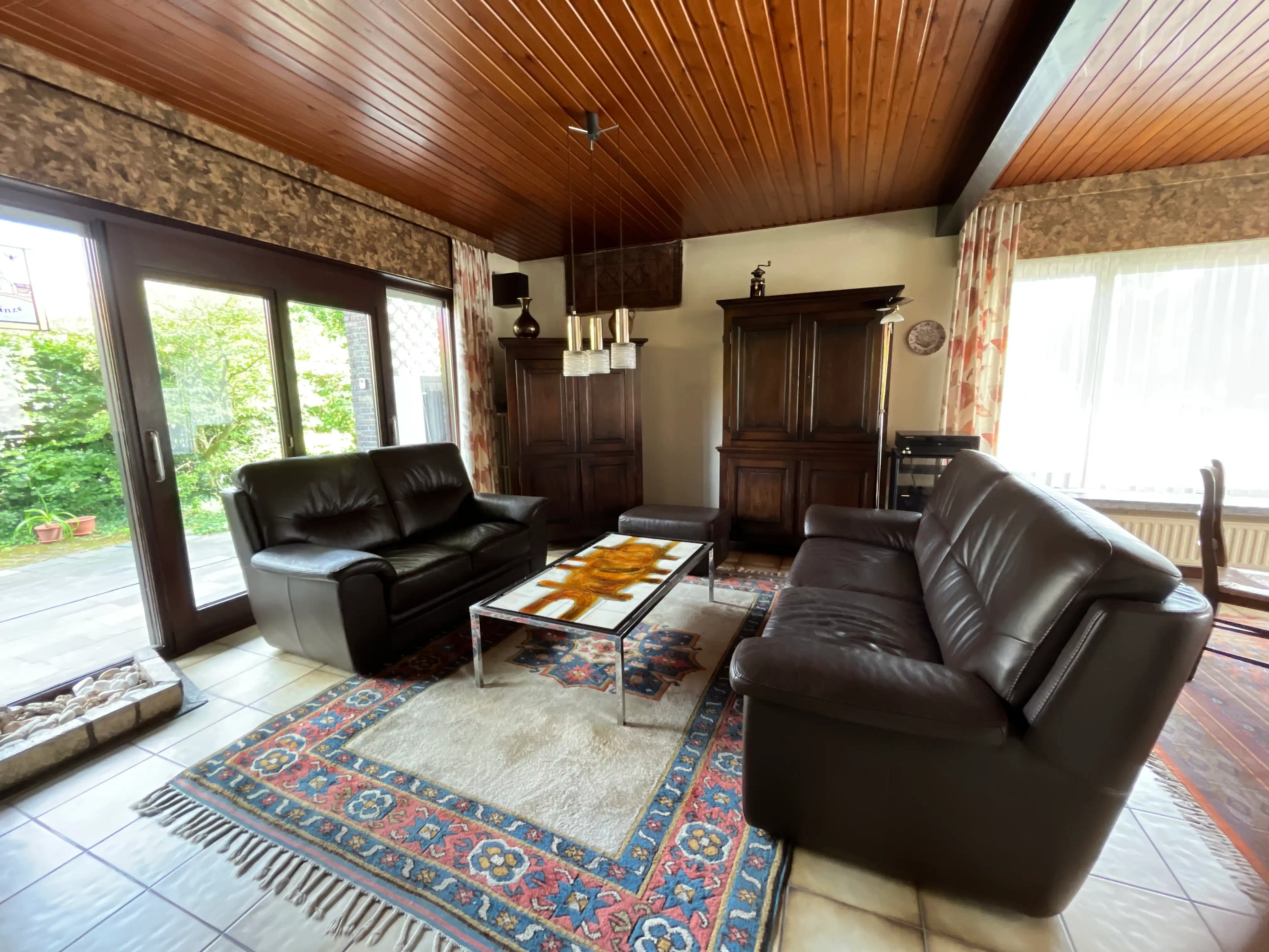 Uitstekend gelegen ruime woning foto 13