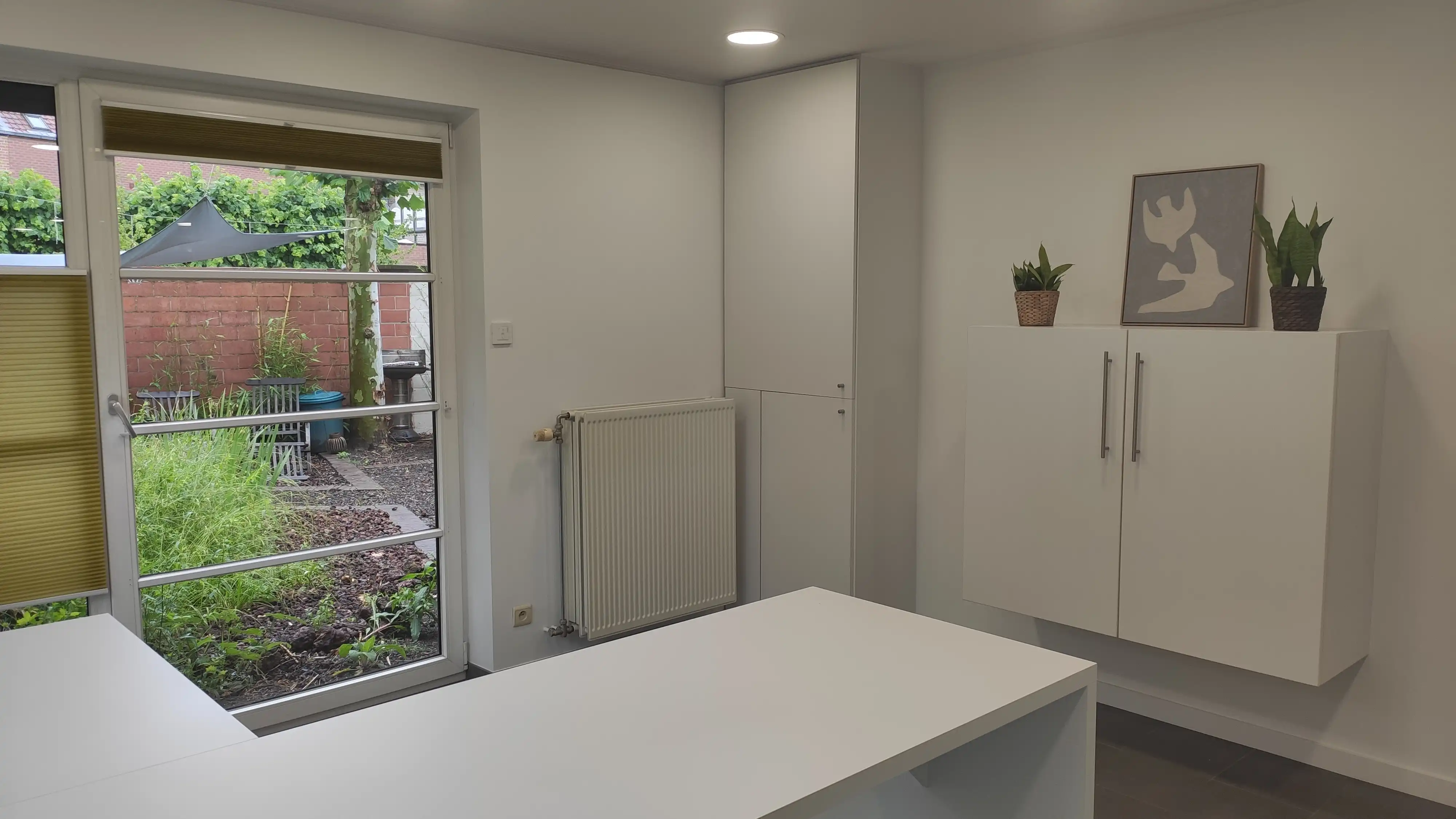 Modern en instapklaar kantoor/handelspand op toplocatie in Peer foto 5