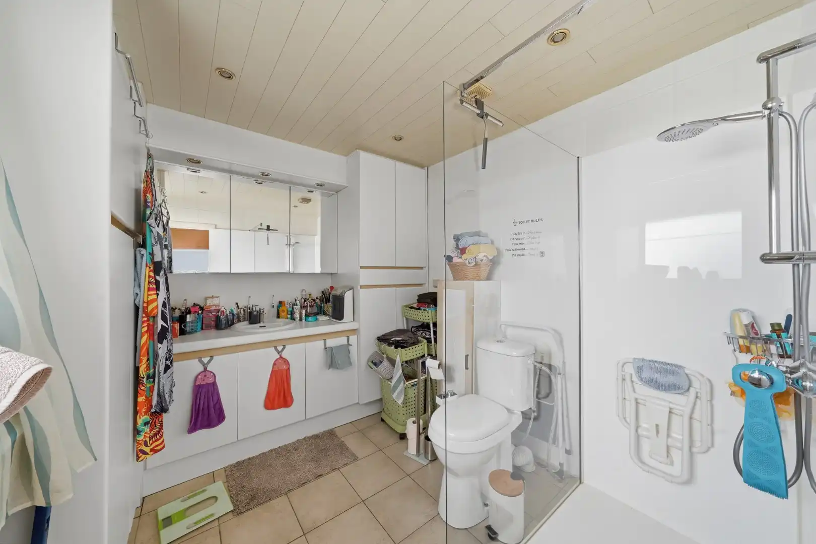 Goed onderhouden rijwoning nabij de Groene Kouter in Zwevegem foto 11