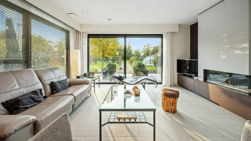 Moderne villa 247m² met bijgebouw-garage en zwembad op 58 are foto 42