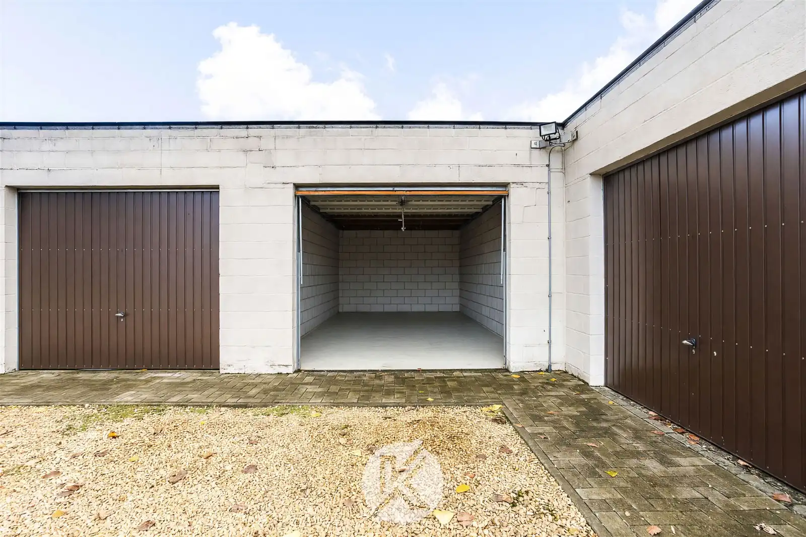 Stijlvol appartement met 2 garages foto 28