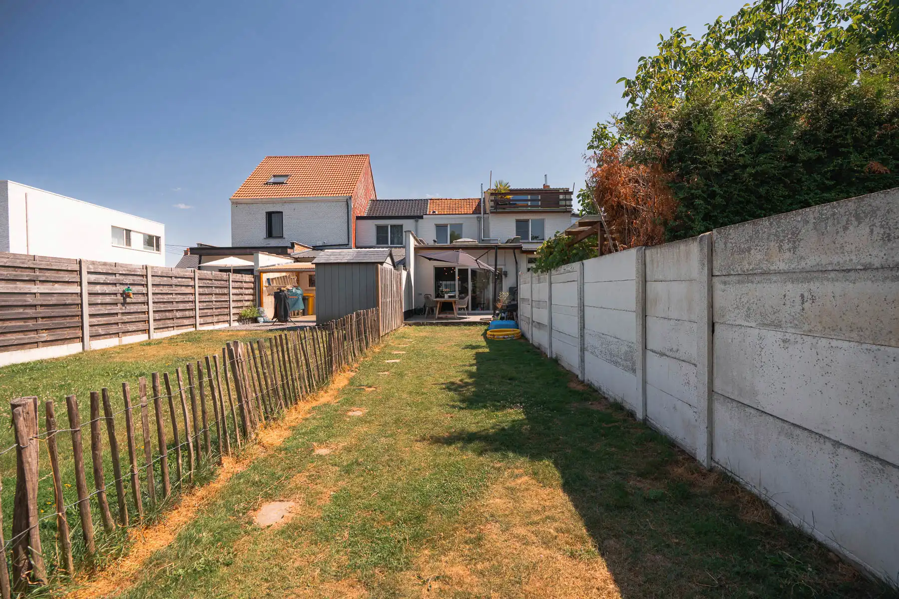 Vernieuwde starterswoning met leuke tuin foto 28