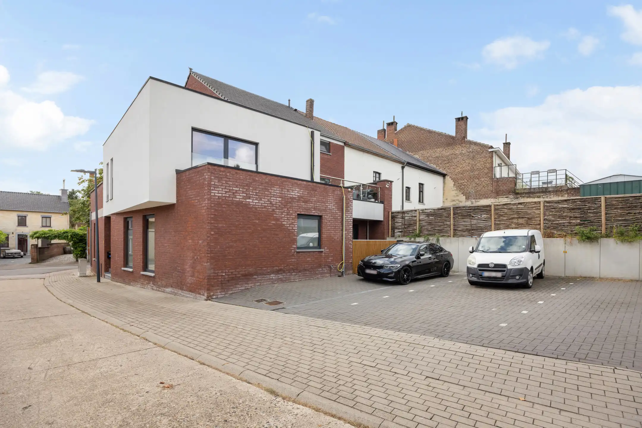 Modern duplexappartement met terras te Zichen foto 20