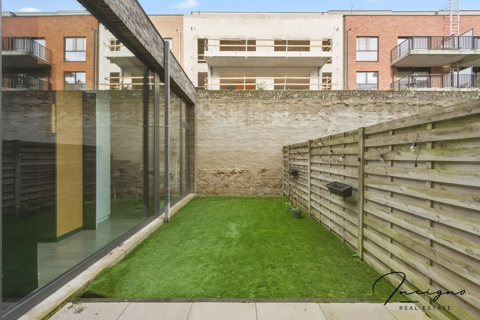 Hip appartement met stadstuintje op toplocatie foto 9