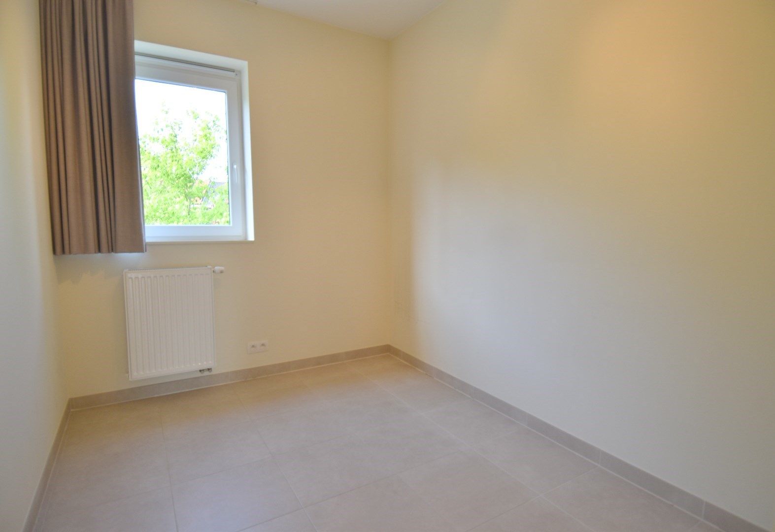 Instapklaar appartement met zicht op de markt, 2 slaapkamers in hartje Gullegem foto 9