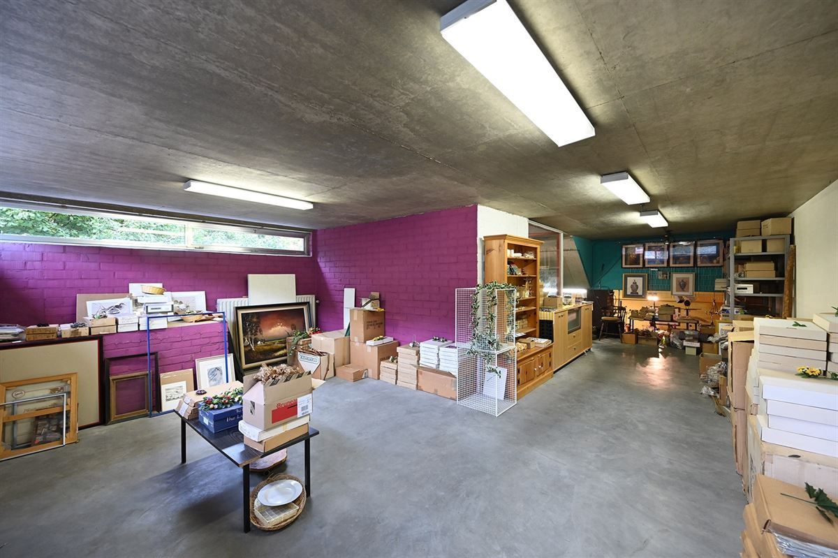 Ruime splitlevel woning met veel potentieel foto 28