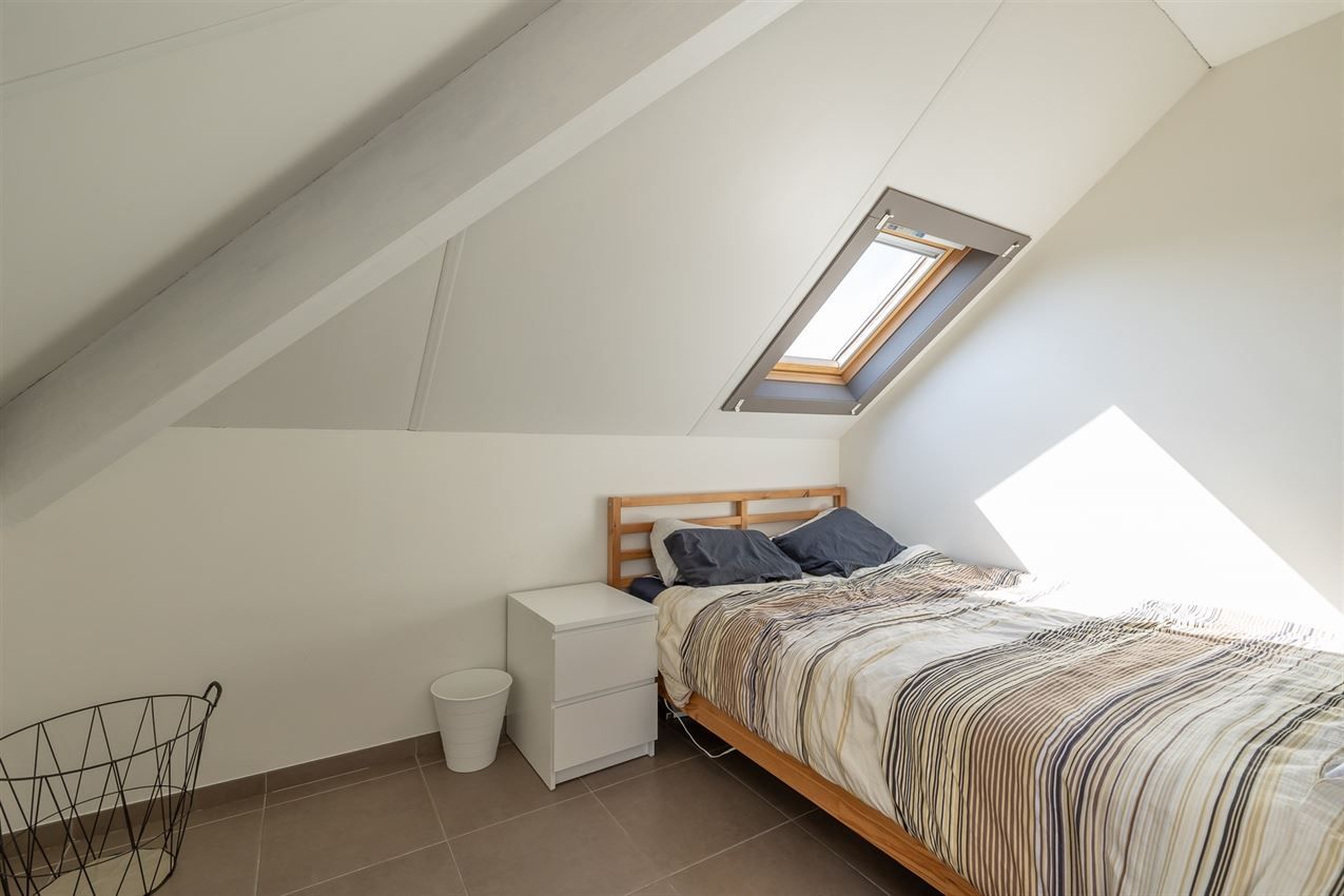 Royale duplex met terras en garage foto 18