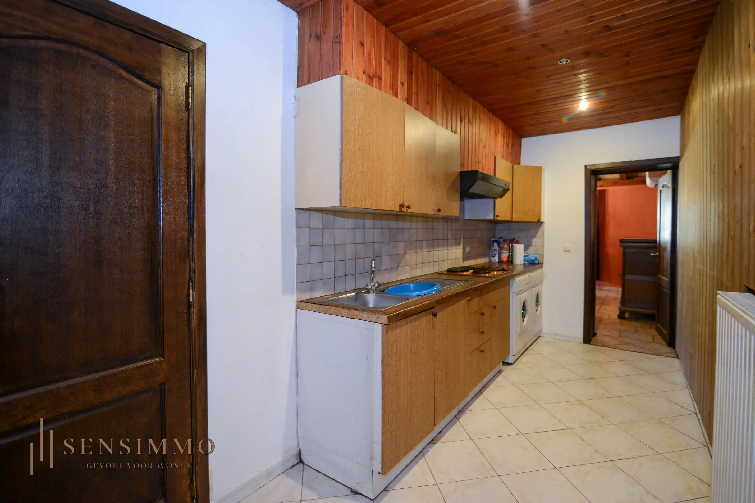 Woning met 3 slaapkamers op ruim perceel van 25a95ca foto 8