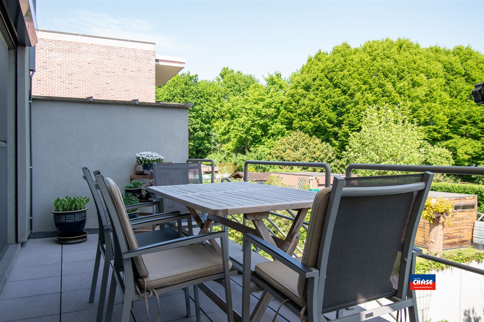 Bel-étage met 3 slaapkamers, garage en tuin foto 21