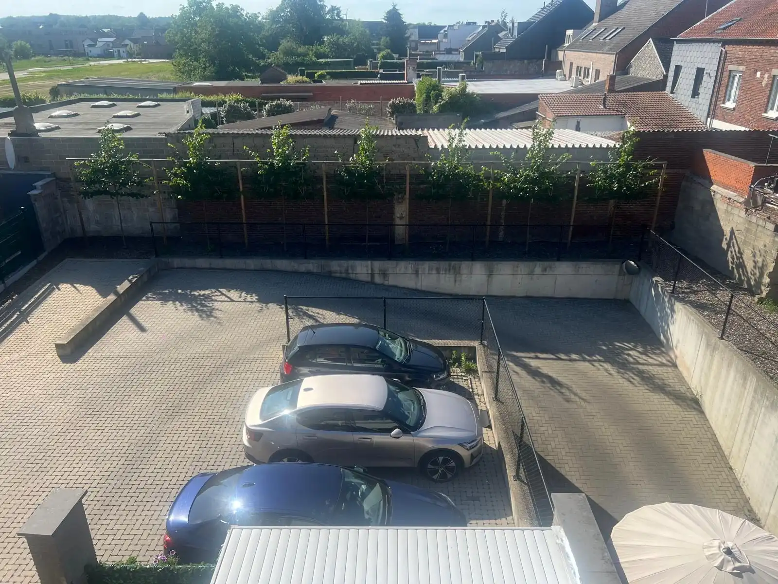 Modern 2 slaapkamerappartement in Maasmechelen met parking foto 12