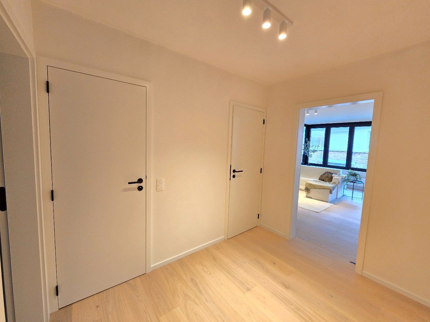 Gerenoveerd appartement met 2 slpk's foto 6