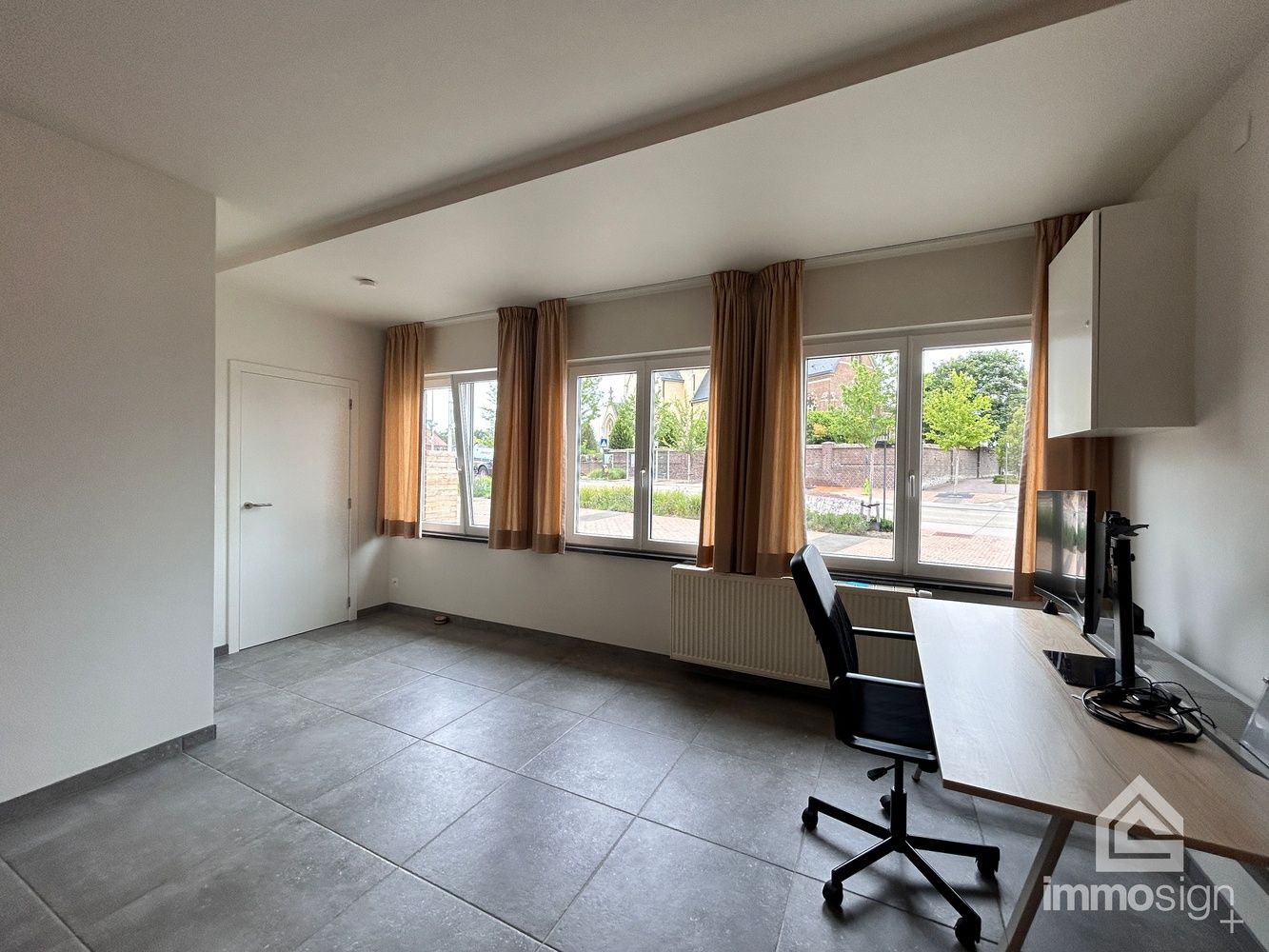 Volledig gerenoveerde gelijkvloerse éénslaapkamerwoning te Reppel! foto 3