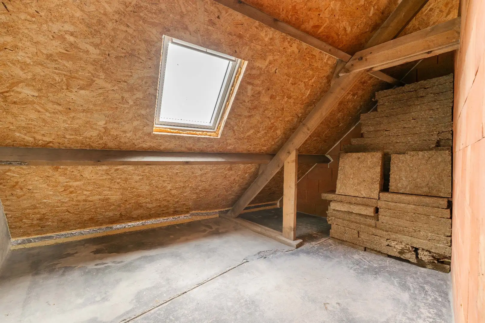 CASCO WONING met 4 slaapkamers en veel potentieel TE KOOP in Ruiselede! foto 23