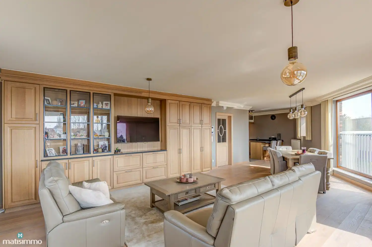 LUXUEUS AFGEWERKT APPARTEMENT MET 2 SLAAPKAMERS EN ZUIDGERICHT TERRAS VLAKBIJ HET CENTRUM VAN BILZEN (+ optioneel 3 autostaanplaatsen) foto 5