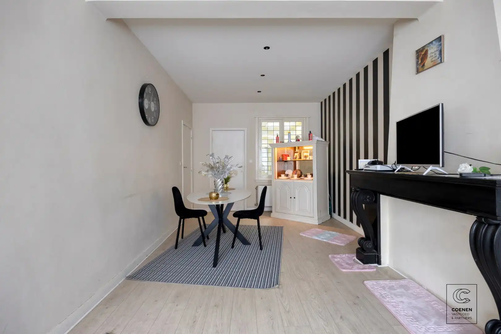 Riante woning, momenteel ingericht als 3 appartement op een schitterende locatie in het centrum van Lier! foto 3