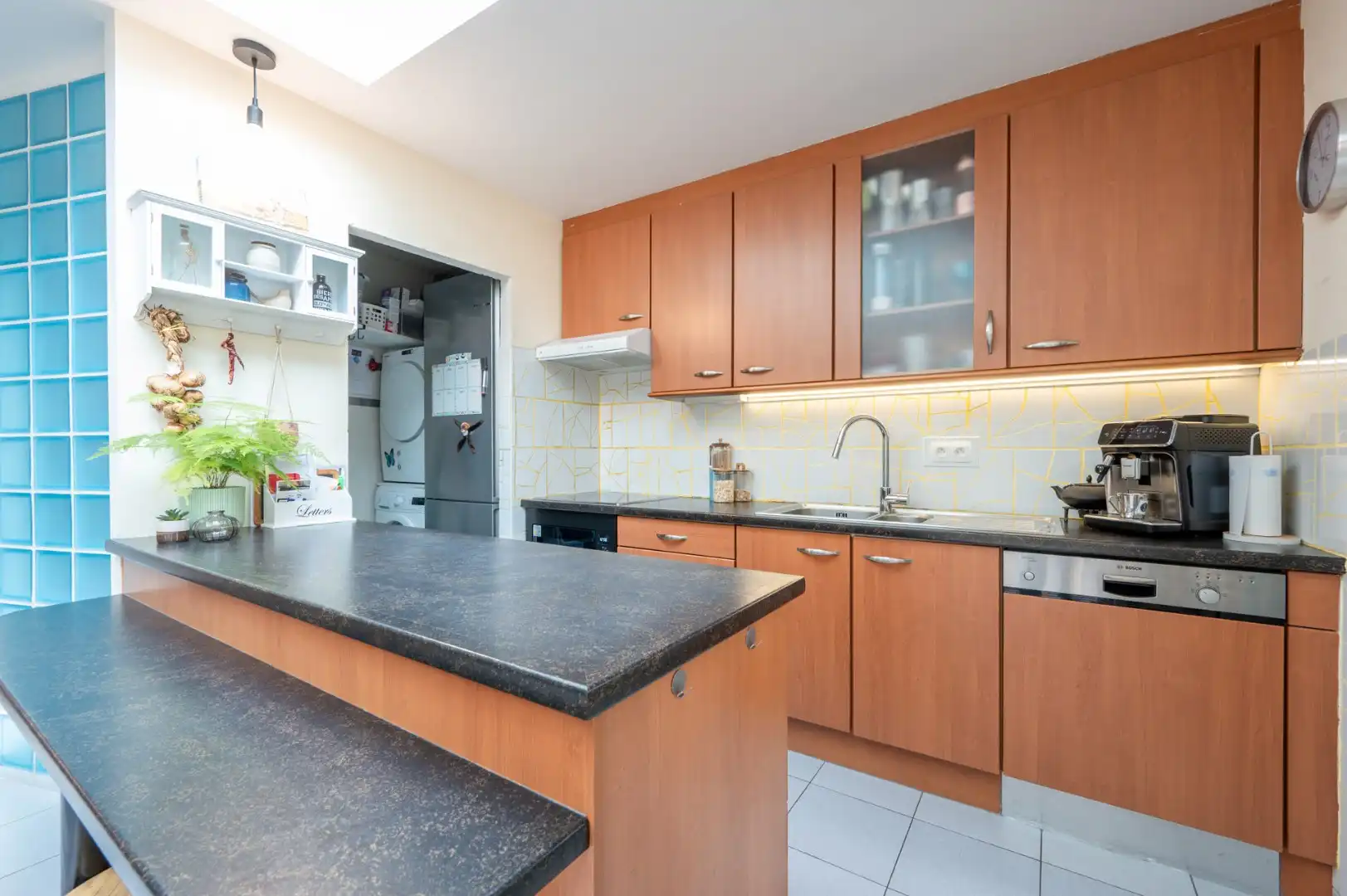 Instapklare en charmante woning met 3 slaapkamers en tuin foto 9