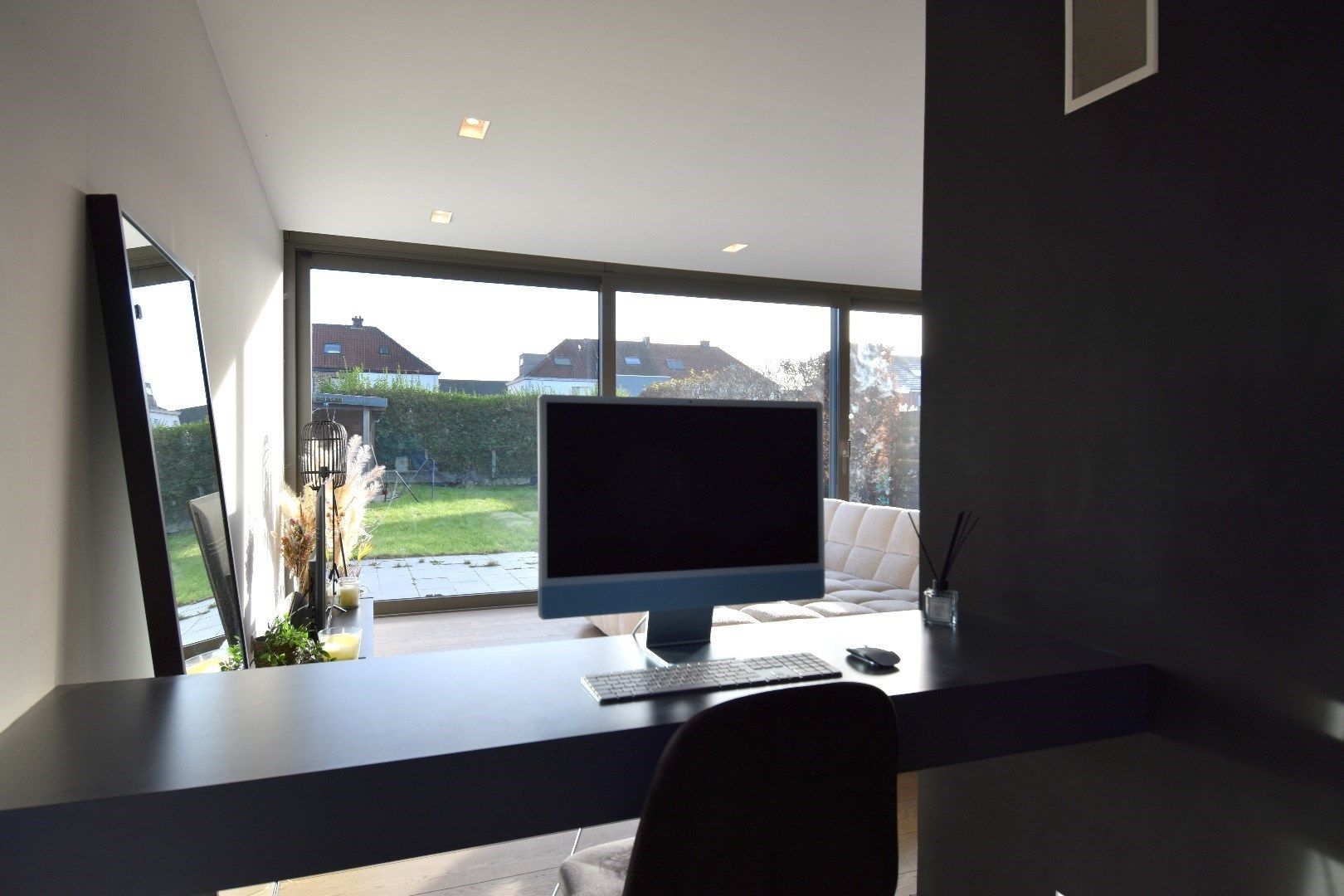 Gelijkvloerse woning met 4 slaapkamers en zuid-gerichte tuin te koop in Wevelgem foto 7