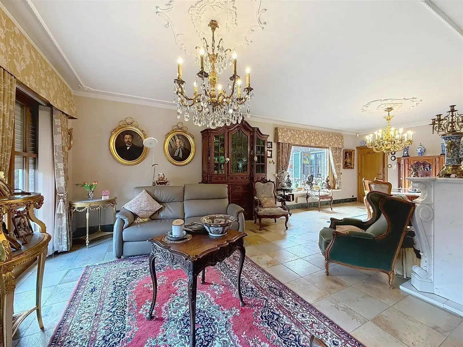 Op te frissen villa, 3/4 slpks + zolder, tuin en garages foto 11