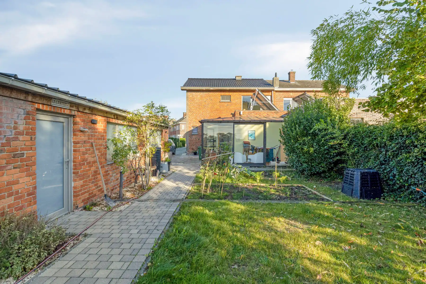 Instapklare gezinswoning mét hedendaags comfort. foto 25