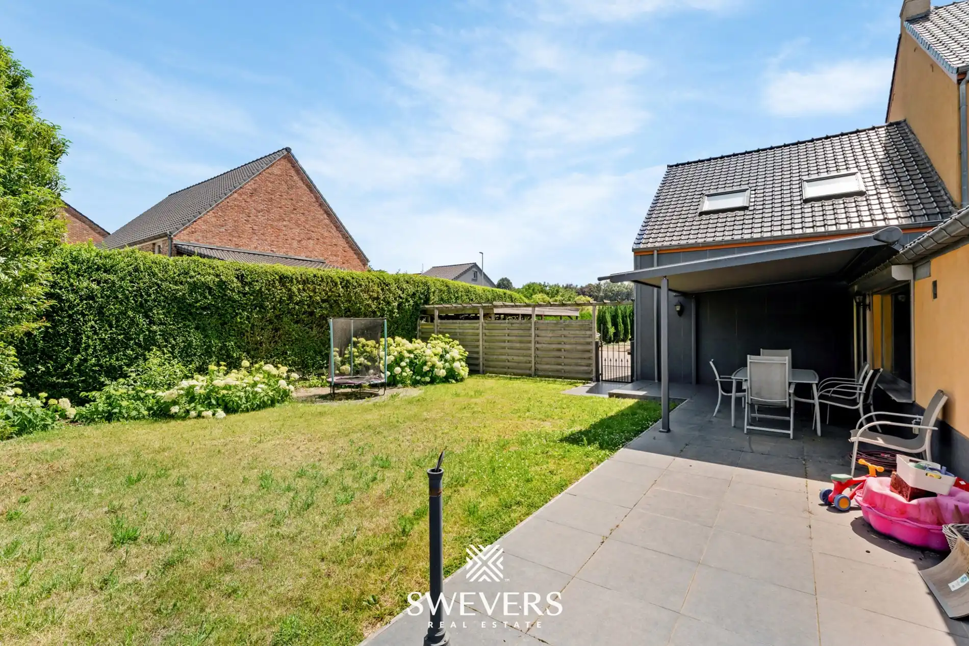 Verrassend ruime halfopen bebouwing op een aangenaam perceel in Beringen foto 19