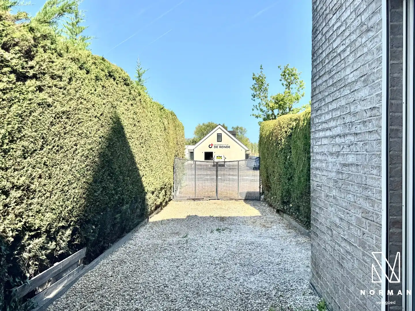 Gelijkvloers 2-slaapkamer appartement met tuin en garage te koop in Leupegem! foto 26