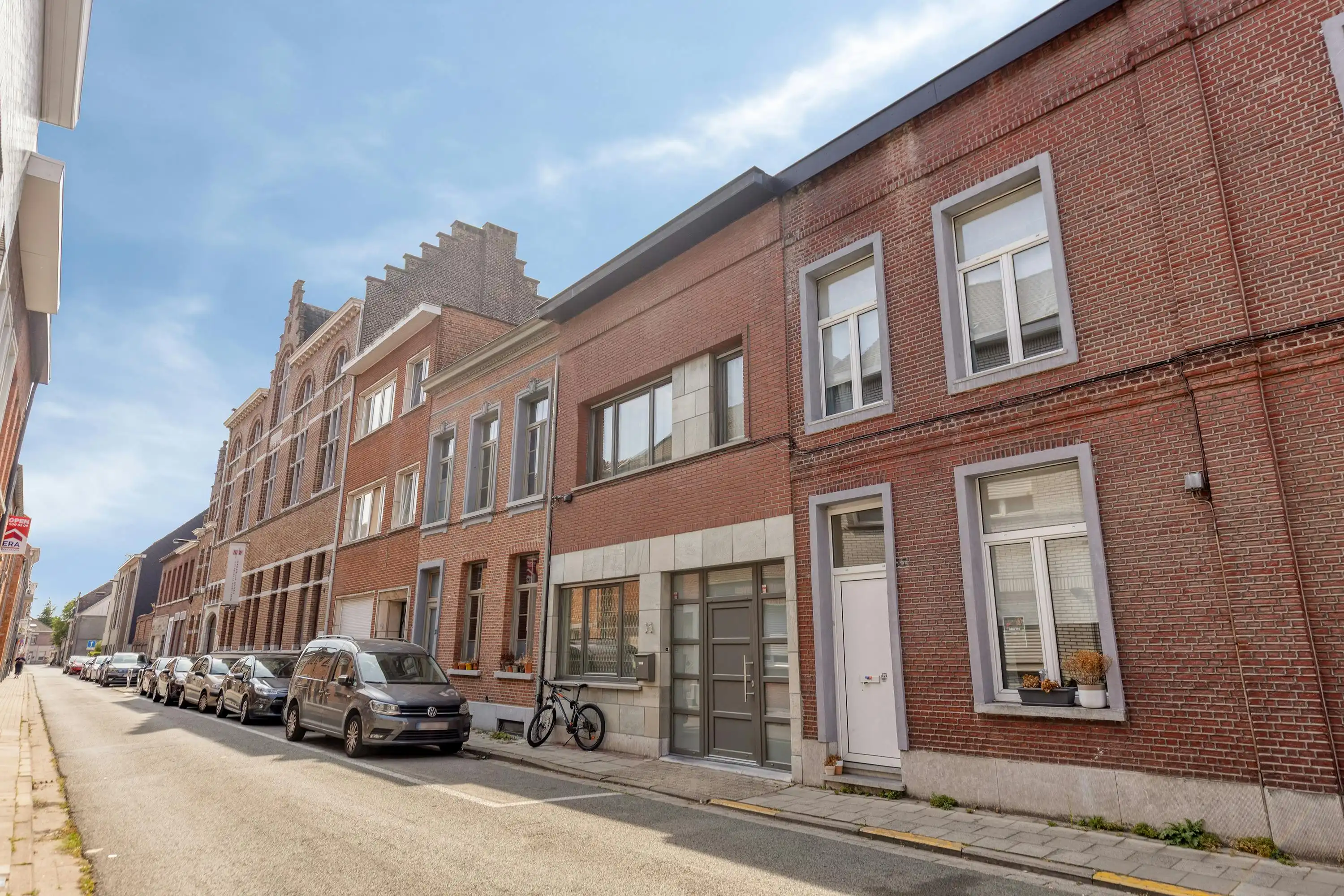 Instapklare woning met 3 ruime slaapkamers te koop in Boom foto 18