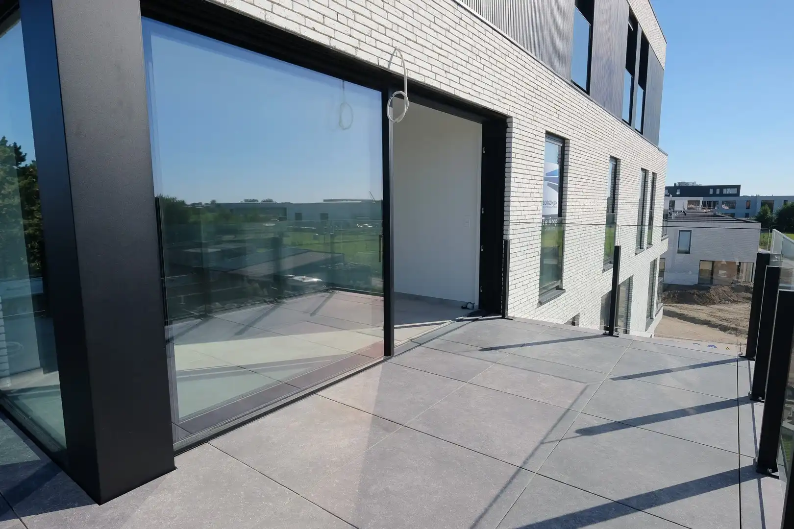 Modern nieuwbouwappartement met ruim terras in Adegem foto 10