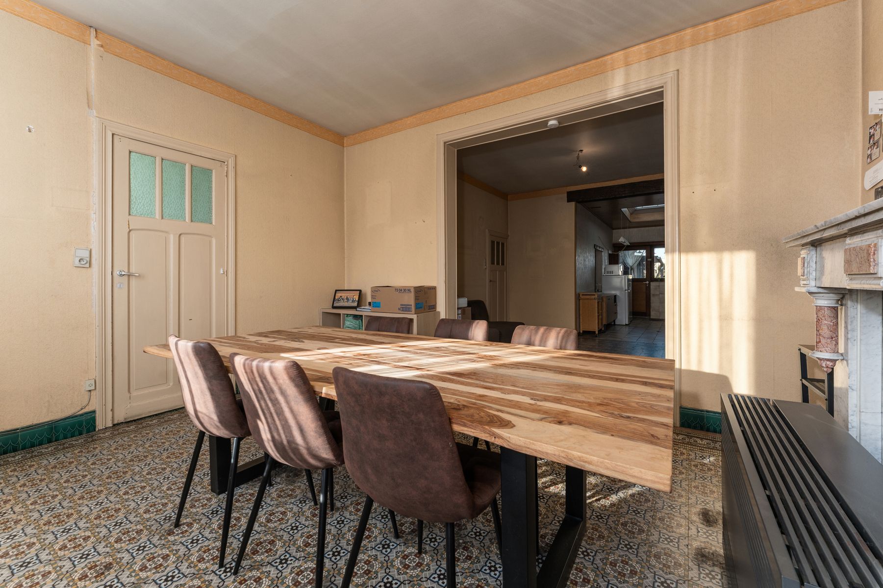 Ruime te renoveren woning met opslagplaats van 65 m² foto 8