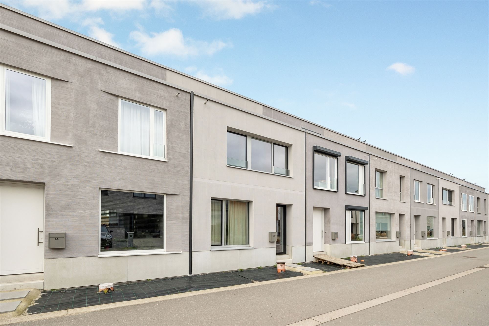 Moderne en energiezuinige nieuwbouwwoning in Mechelen foto {{pictureIndex}}