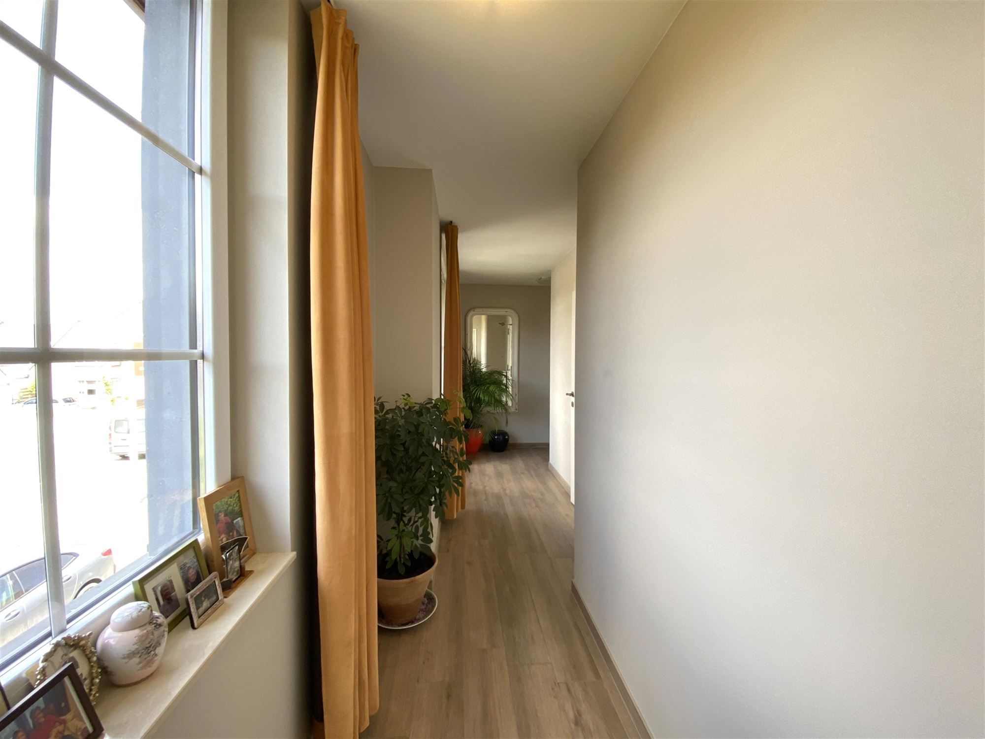 Mooi afgewerkt 2-slpk appartement te Kaprijke met 2 terrassen en ondergrondse staanplaats en berging foto 2
