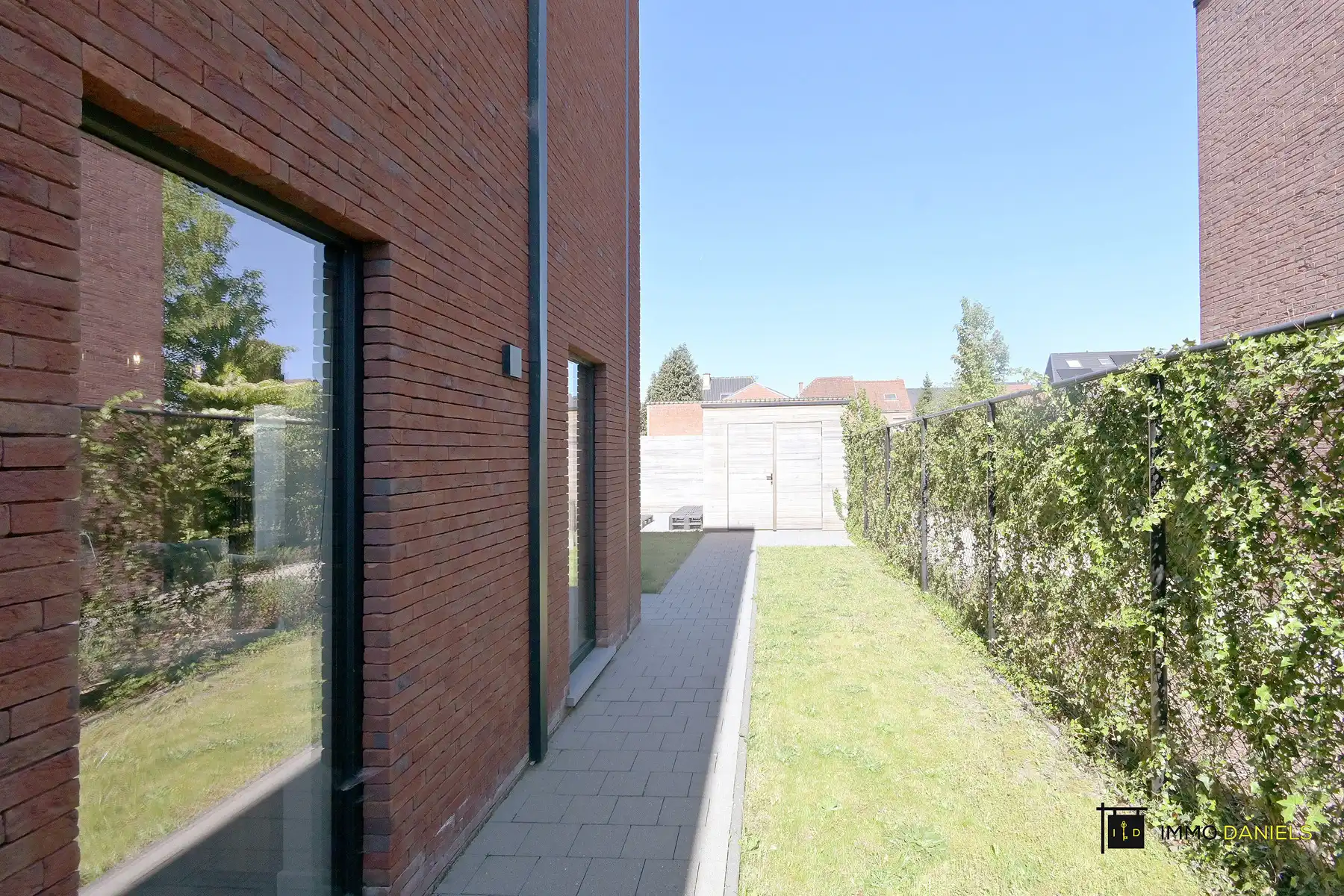 Moderne, energiezuinige woning met tuin in rustige woonwijk foto 19