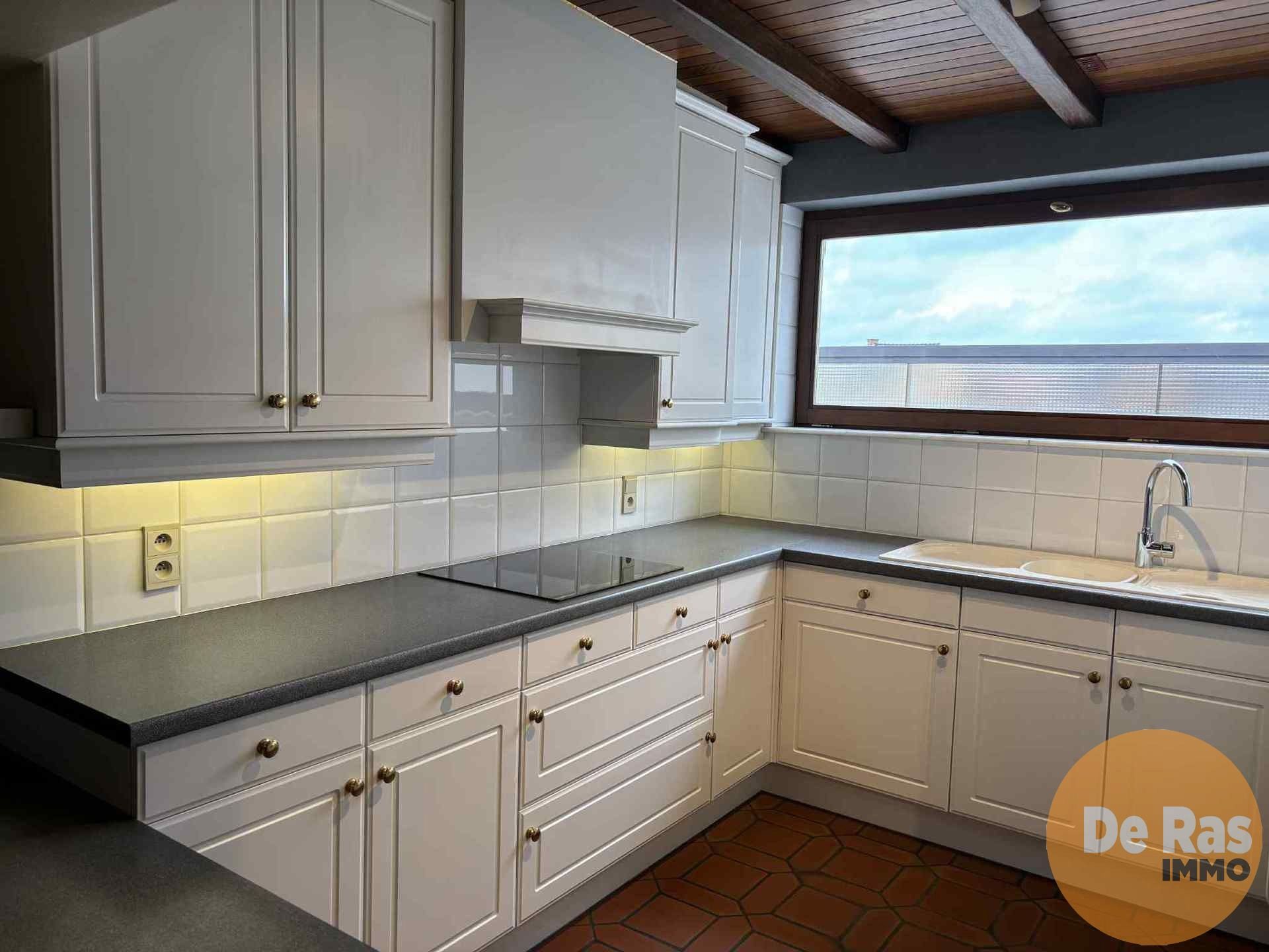 LEDE - Ruim appartement in het centrum foto 6