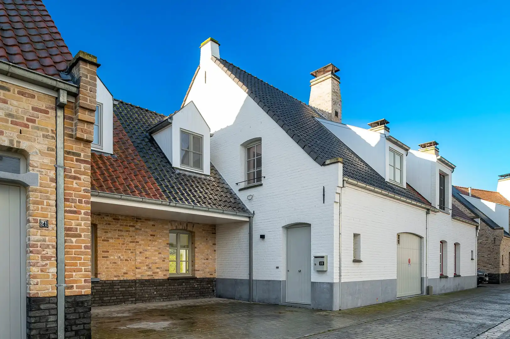 Ruime woning met vier slaapkamers en een grote tuin, gelegen in een rustige en aangename omgeving. foto 34
