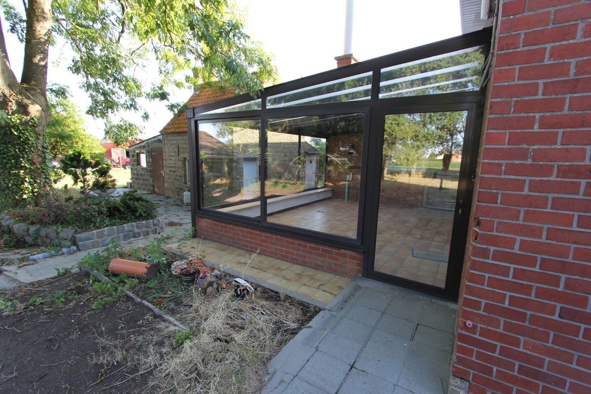 Opslagruimte met woning te koop te Diksmuide (Woumen) foto 4