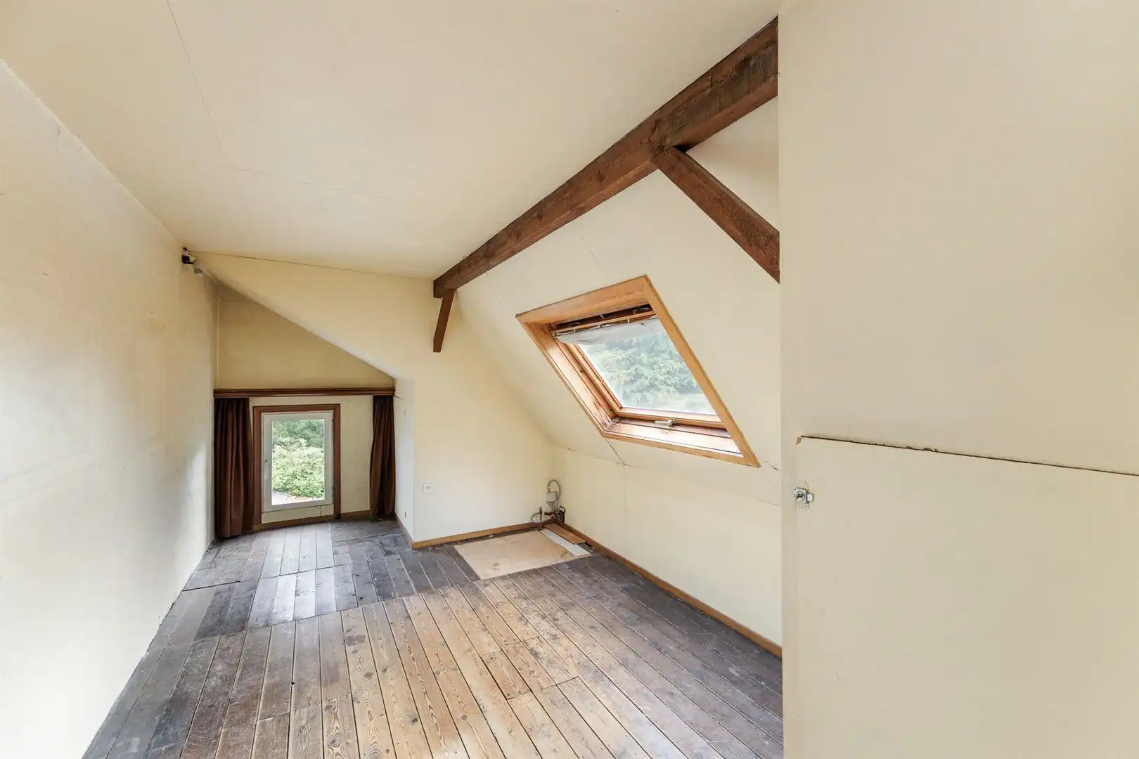 Woning met karakter en eindeloos potentieel foto 21