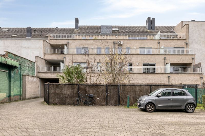 Centraal gelegen en instapklaar 2-slaapkamerappartement met terras in Mechelen foto 8