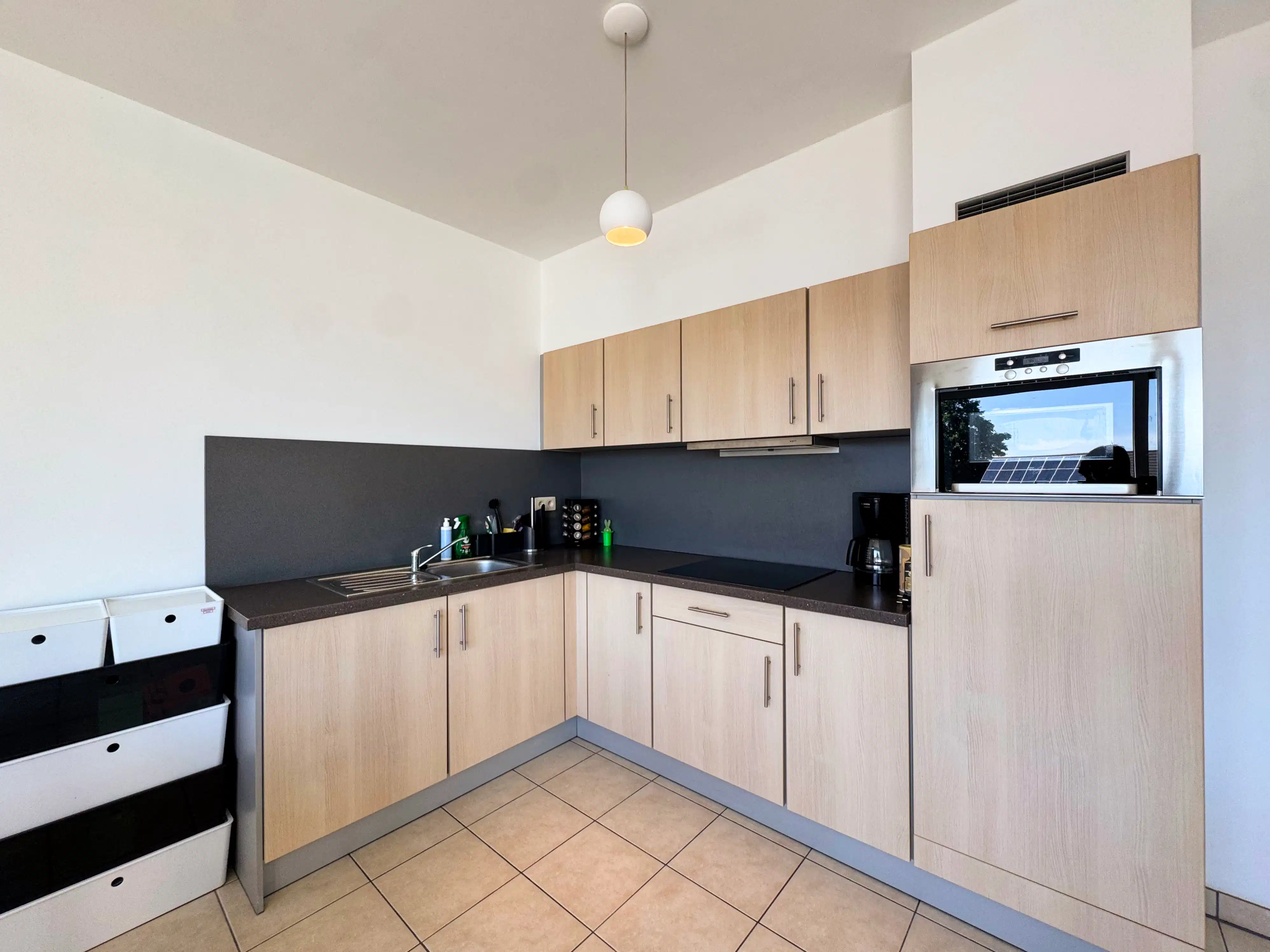 Lichtrijk 1-slaapkamerappartement met ruim terras in Bilzen-Hoeselt foto 5