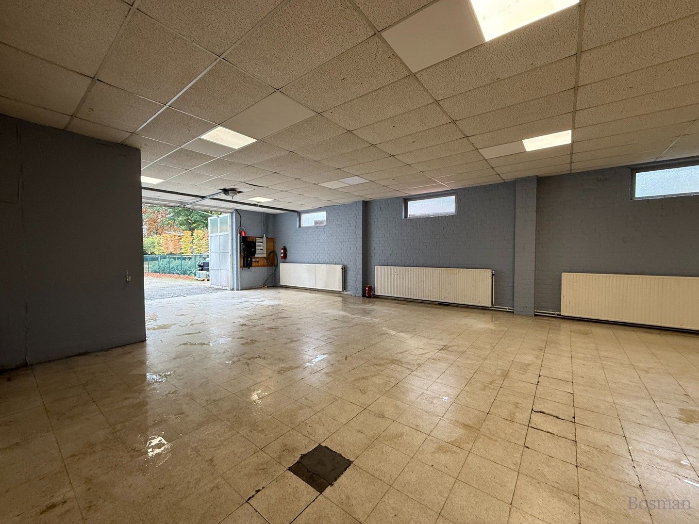 Bedrijfshal met bureauruimte (240m²) te huur in Tessenderlo foto 8
