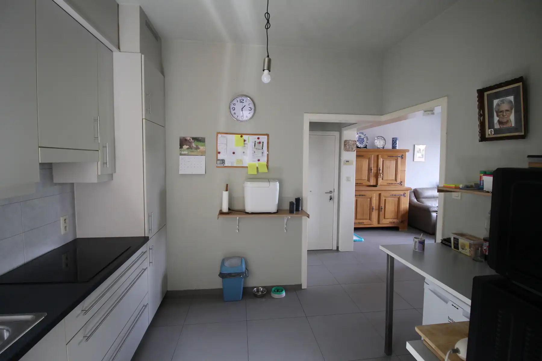 Recent gerenoveerd appartement op de tweede verdieping, met fietsenberging foto 7